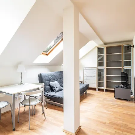 Rentplanet - Garbarska Apartamento